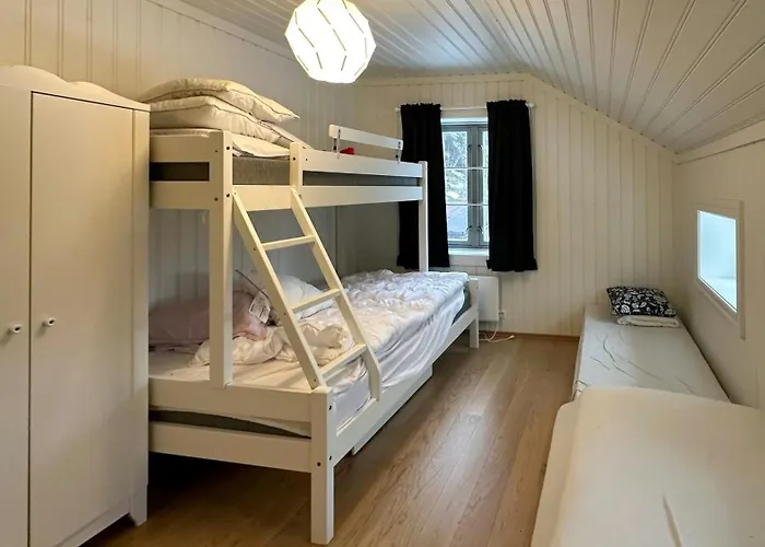 Σπίτι διακοπών Charming Farm From 1600s In Stunning Surroundings Treungen