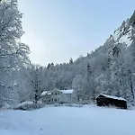 Charming Farm From 1600s In Stunning Surroundings Prázdninový dům *
